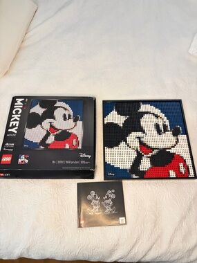 LEGO Mickey Mouse/Minnie Mouse Mosaic FULLY ASSEMBLED Wall Art